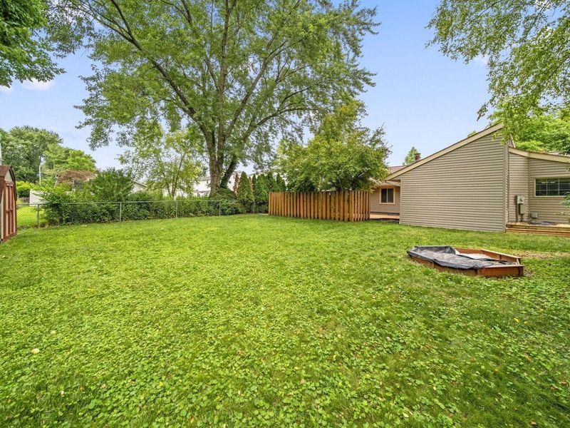 184 E Schrock Road, Westerville, OH 43081 Photo 47