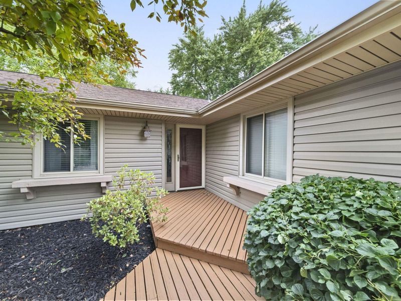 184 E Schrock Road, Westerville, OH 43081 Photo 6