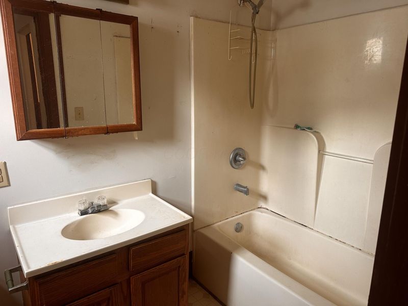 488 S Diamond Street , Mansfield, OH 44902 Photo 10