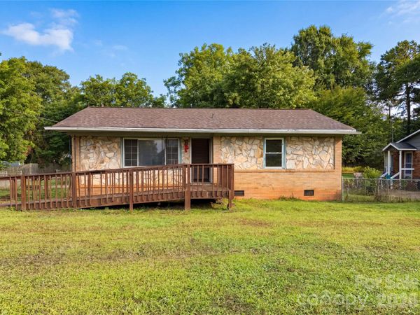 901 Steele Street , Fort Mill, SC 29715