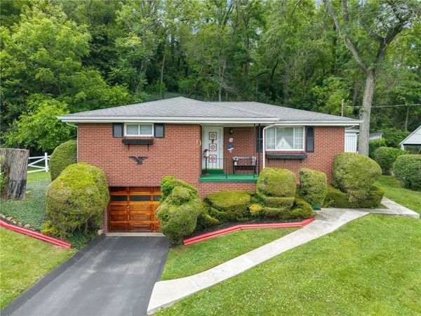 139 E Owens Ave, Derry, PA 15627