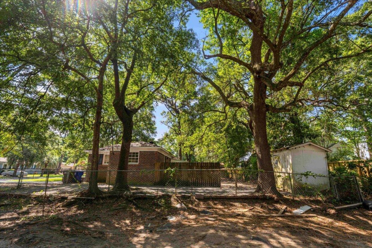 1436 Heather Drive Photo 11