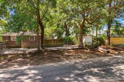 1436 Heather Drive photo 4