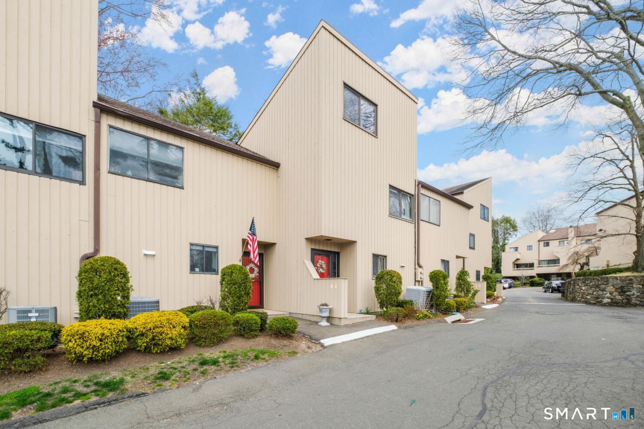100 Hope, Unit 41, Stamford, CT 06906 Main Photo