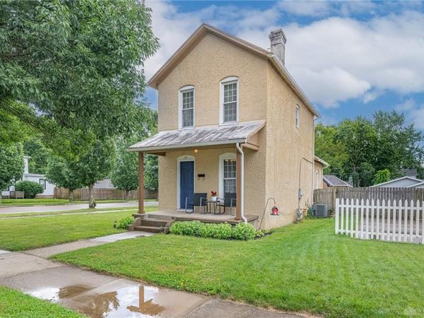 34 E Cottage Avenue, West Carrollton, OH 45449