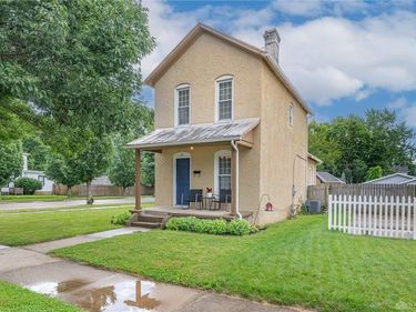 34 E Cottage Avenue, West Carrollton, OH 45449