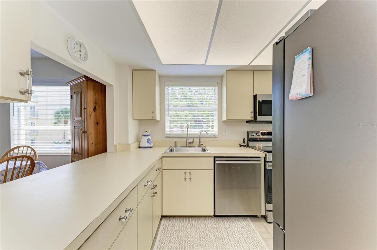 8625 Midnight Pass Road, Unit 208B, Sarasota, FL 34242 Photo