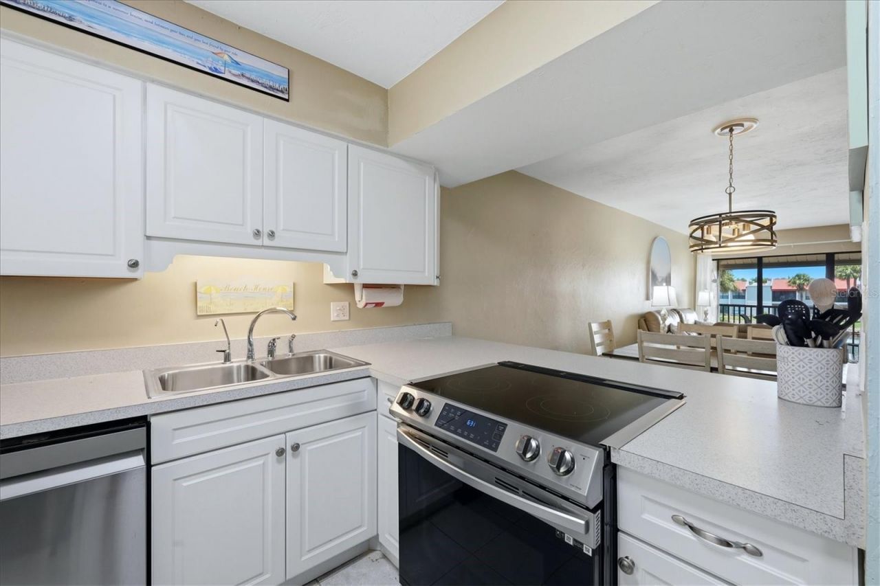1801 Gulf Drive N, Unit 277, Bradenton Beach, FL 34217 Photo