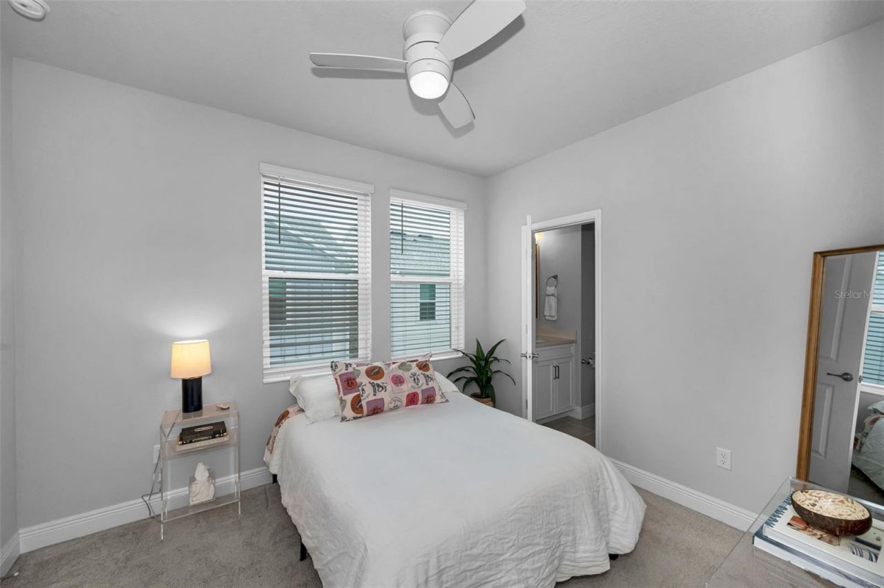 2458 Mangum Court , Sarasota, FL 34237 Photo