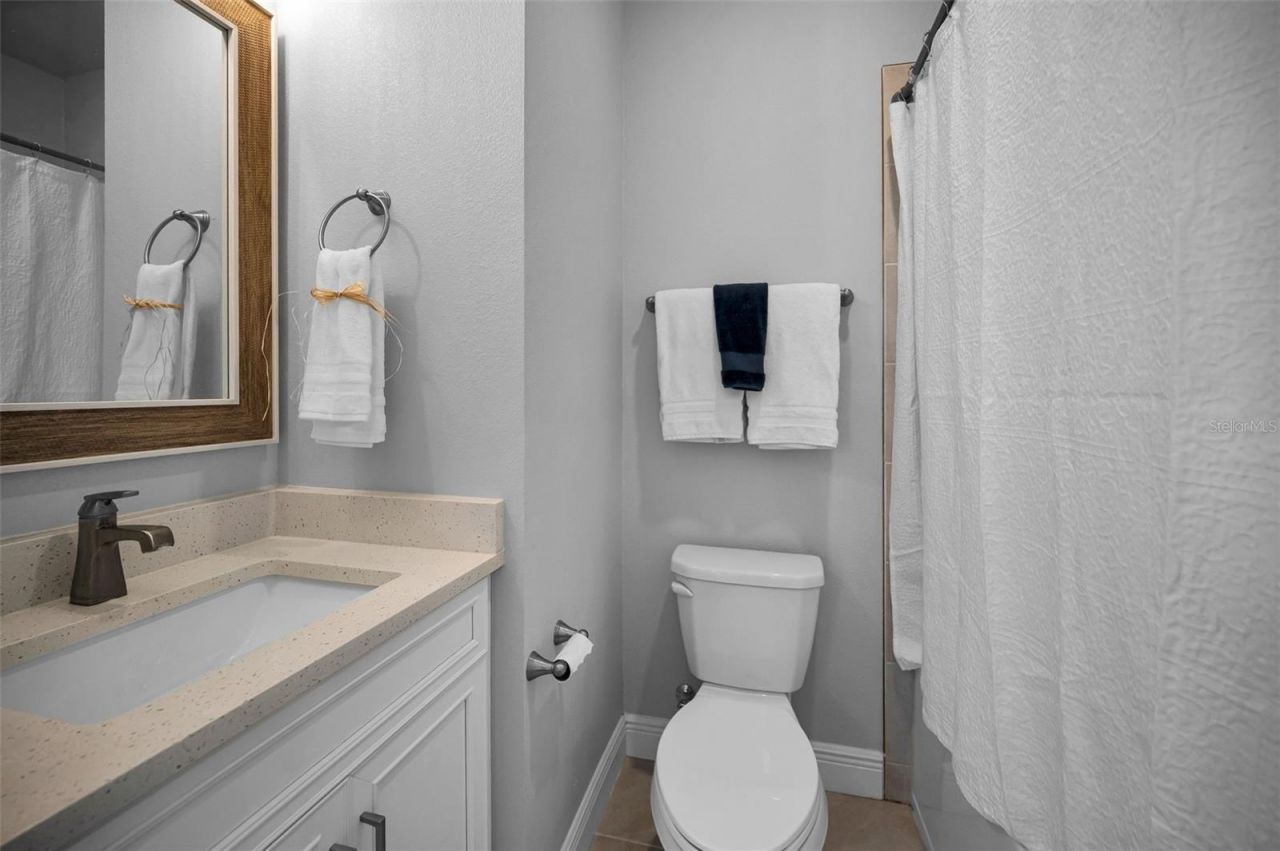 2458 Mangum Court , Sarasota, FL 34237 Photo