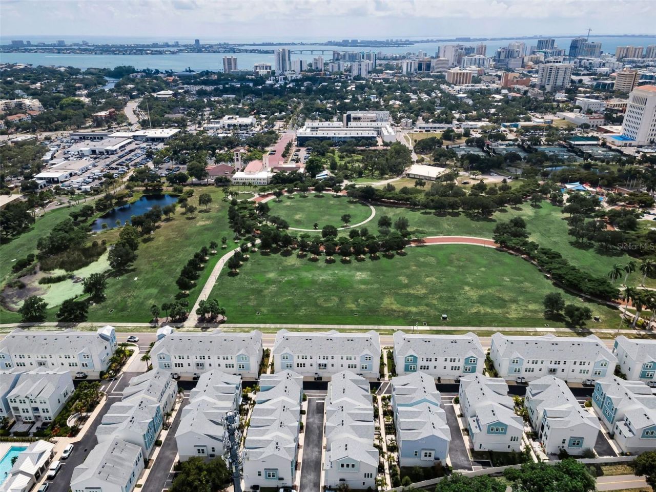 2458 Mangum Court , Sarasota, FL 34237 Photo