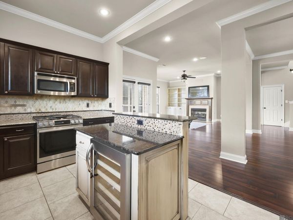 37441 Amalfi Dr, Prairieville, LA 70769