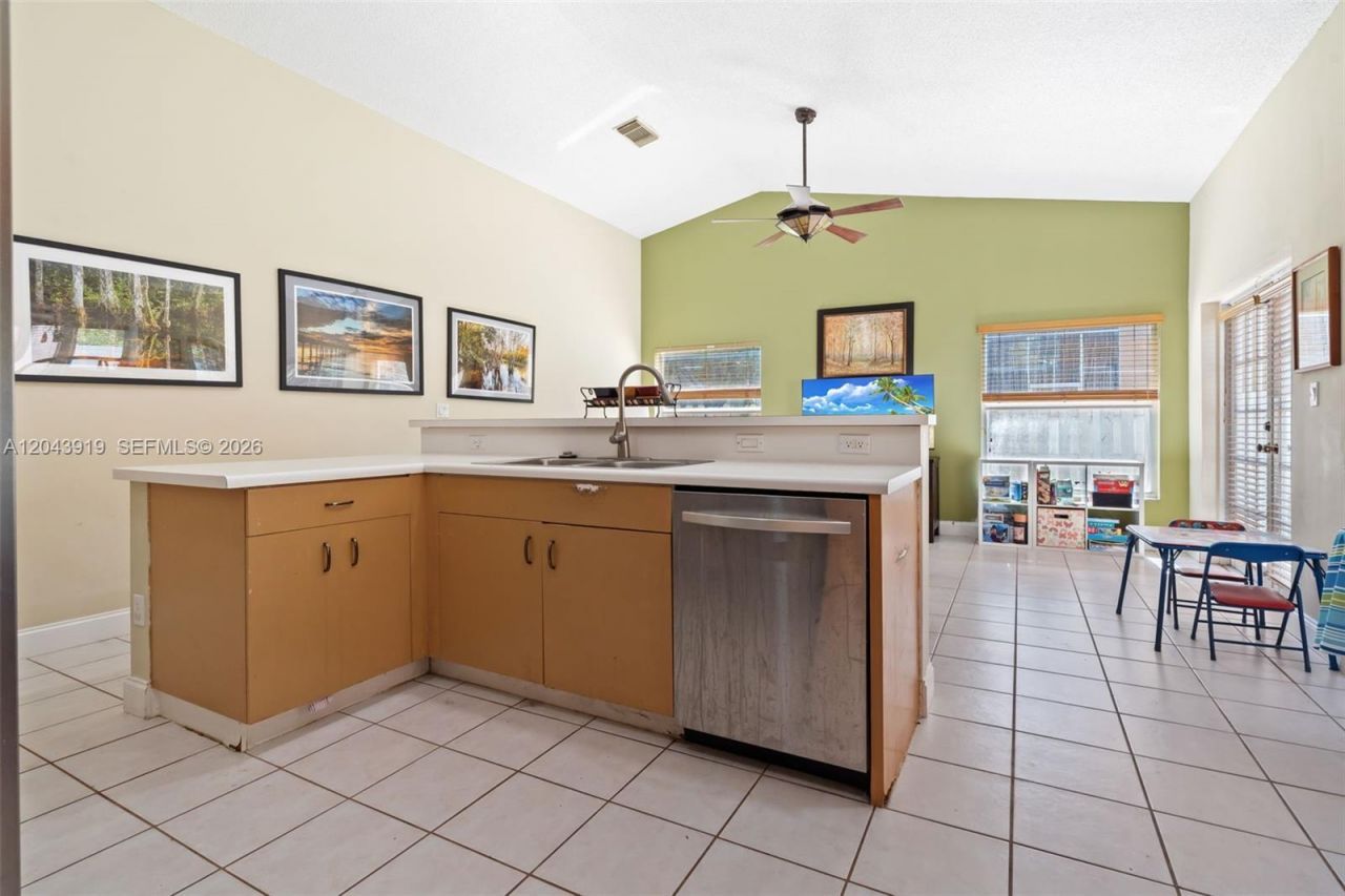 4931 SW 152nd Ave , Miramar, FL 33027 Photo