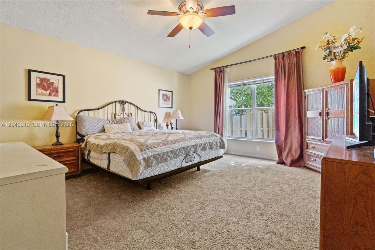 4931 SW 152nd Ave , Miramar, FL 33027 Photo
