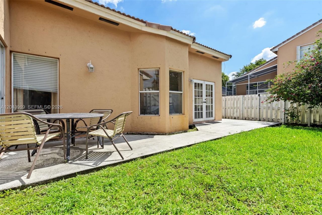 4931 SW 152nd Ave , Miramar, FL 33027 Photo