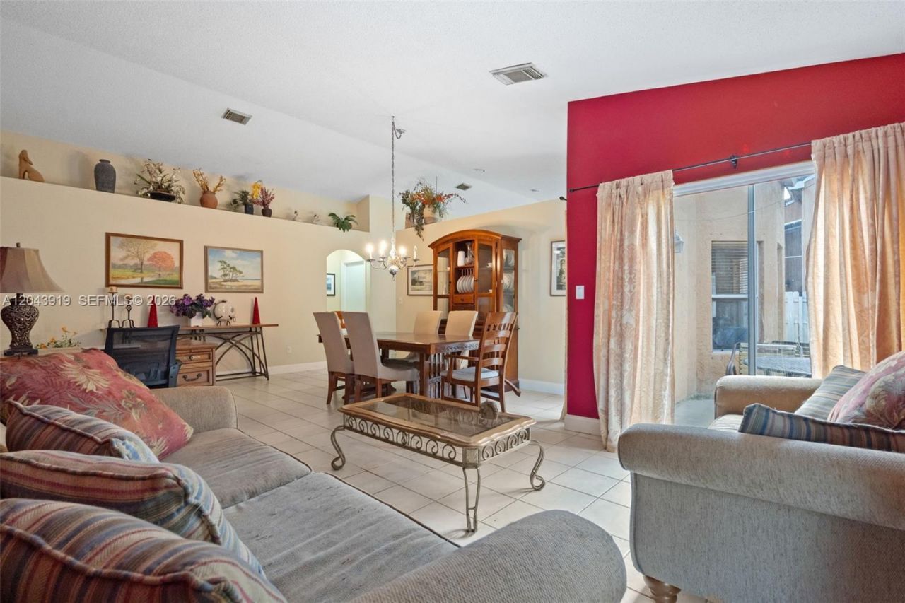 4931 SW 152nd Ave , Miramar, FL 33027 Photo