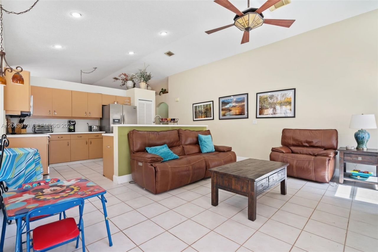 4931 SW 152nd Ave , Miramar, FL 33027 Photo
