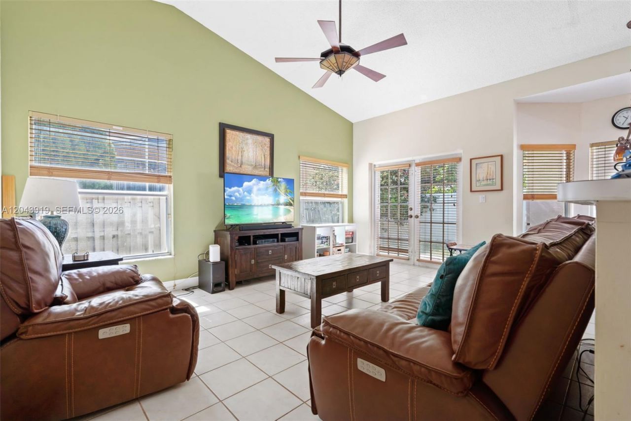 4931 SW 152nd Ave , Miramar, FL 33027 Photo