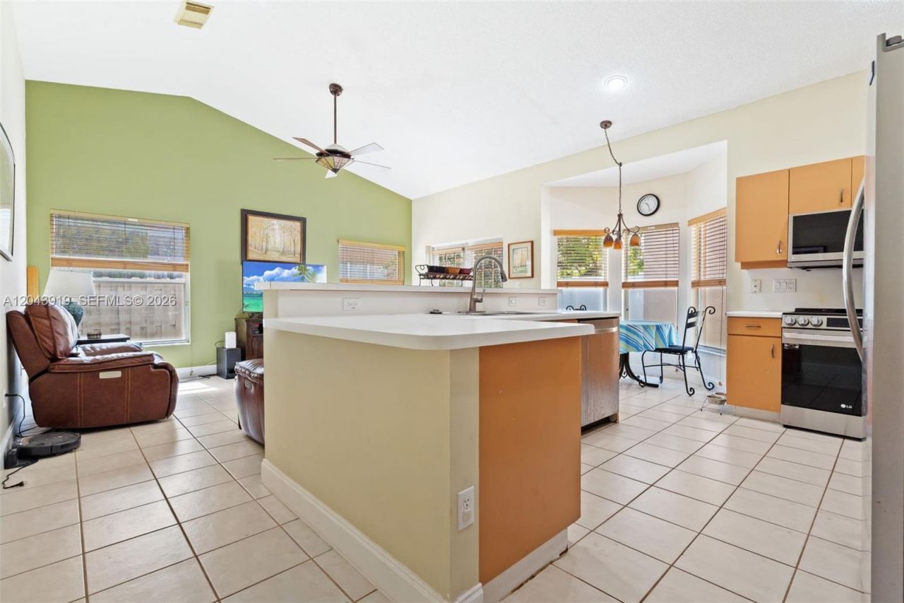 4931 SW 152nd Ave , Miramar, FL 33027 Photo