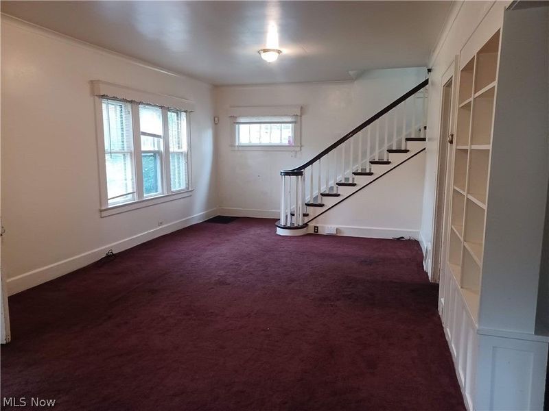 918 Winona Drive, Youngstown, OH 44511 Photo 2