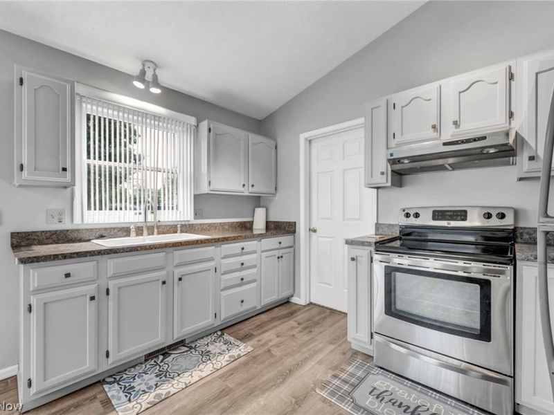 37057 N Doovy Street, Avon, OH 44011 Photo 16