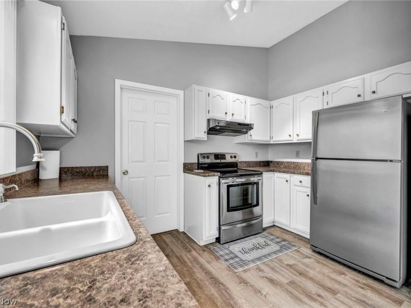 37057 N Doovy Street, Avon, OH 44011 Photo 18