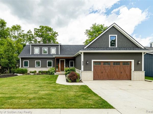 1210 W Oakley Park Road, Commerce Twp, MI 48390