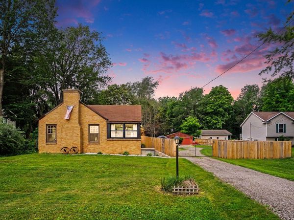 1229 Maplerow Avenue NW, Grand Rapids, MI 49534