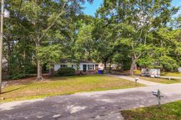 1436 Heather Drive photo 4