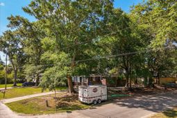 1436 Heather Drive photo 4
