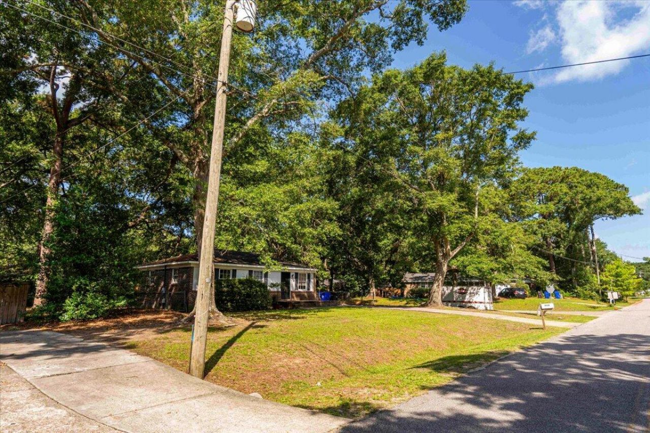 1436 Heather Drive Photo 7