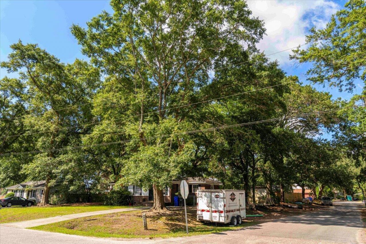 1436 Heather Drive Photo 8