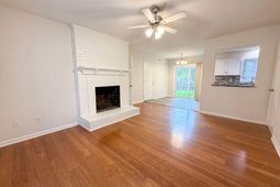 201 Hamlet Road photo 4