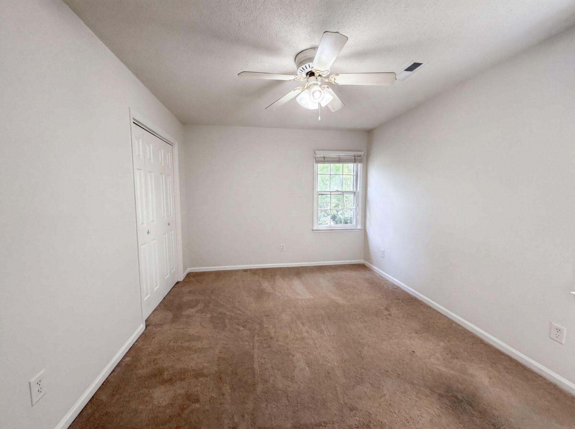 201 Hamlet Road Photo 8