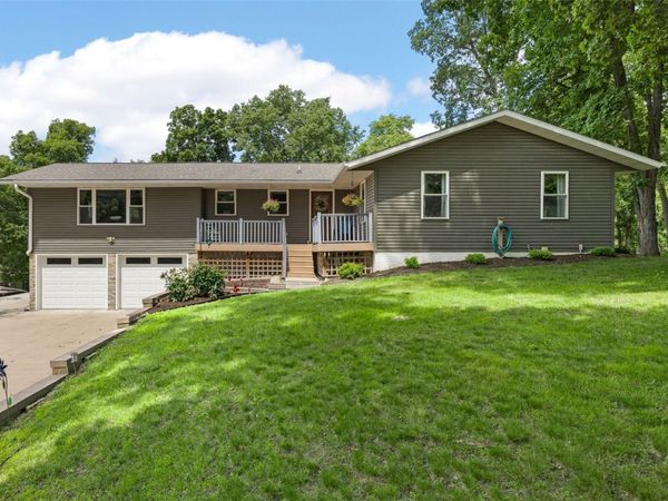 2459 125th Drive , Marengo, IA 52301