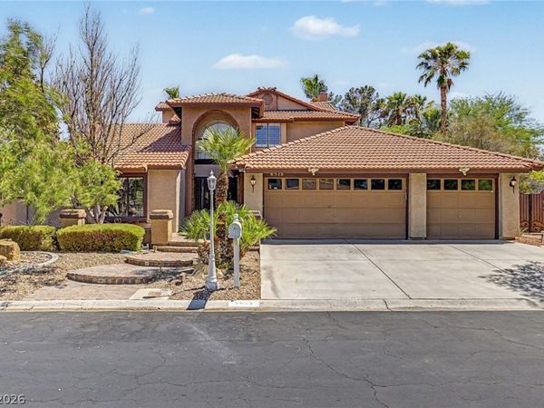 6815 Trinity Court , Las Vegas, NV 89146