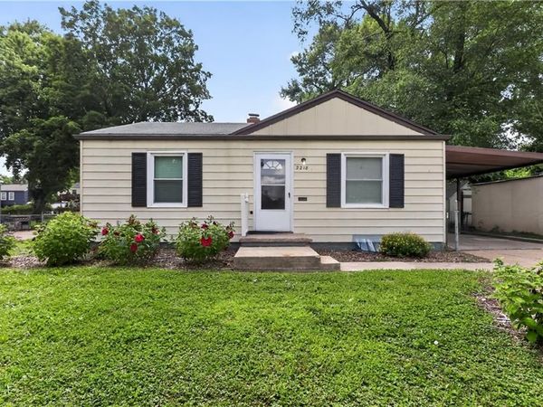2218 S Overton Avenue, Independence, MO 64052