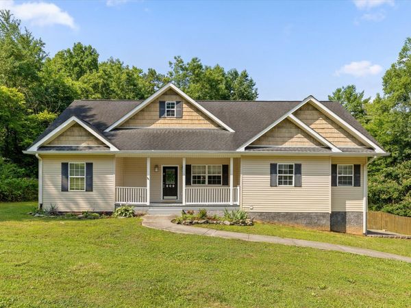 609 Neighbors Drive, Soddy Daisy, TN 37379