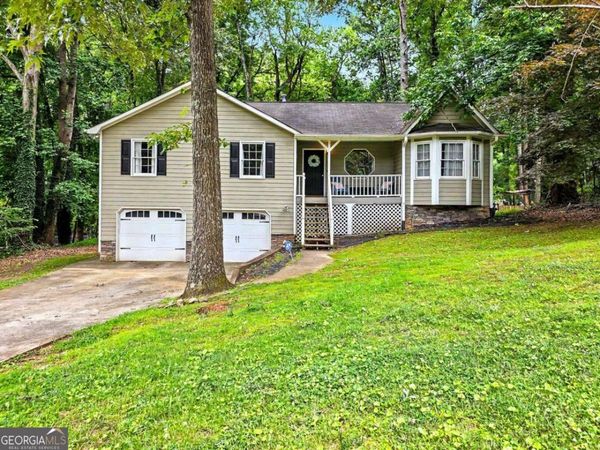 916 Little River Lane, Woodstock, GA 30189