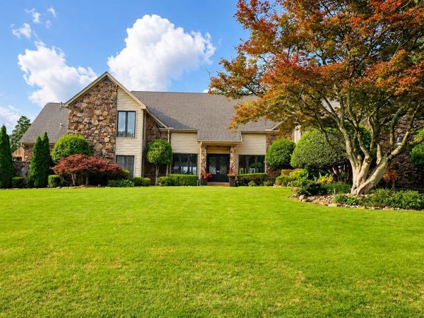 8332 COUNTRYWOOD FWY, Memphis, TN 38016