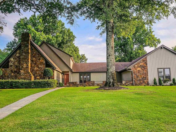 2455 SURREYHILL PL, Memphis, TN 38016