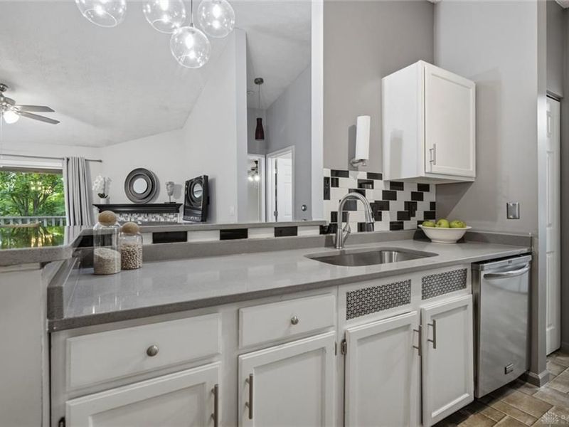 6591 Brigham Square, Unit 7, Centerville, OH 45459 Photo 14