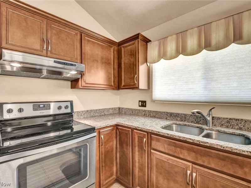 14121 Donald Drive, Brook Park, OH 44142 Photo 17