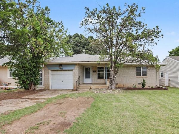 5407 NW 41st Street, Warr Acres, OK 73122