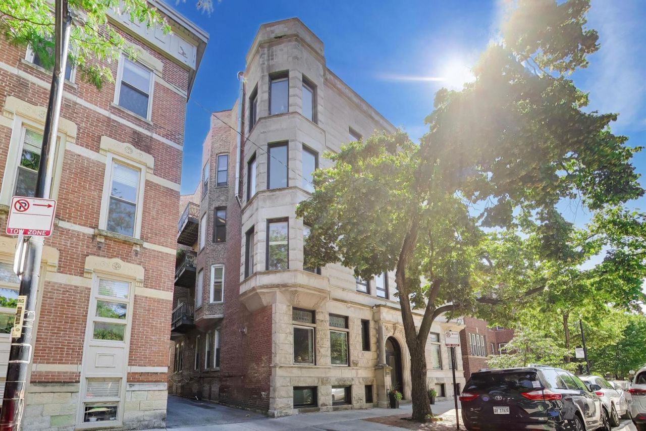 351 W Dickens Avenue, Unit 2E, Chicago, IL 60614 Main Photo