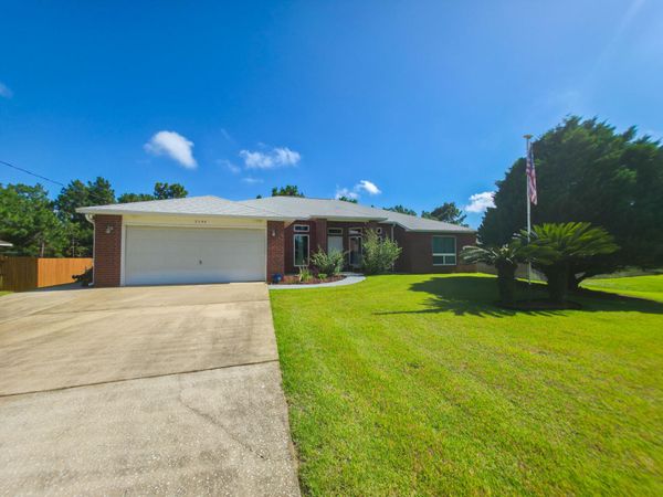 7399 Broadmoor Street, Navarre, FL 32566