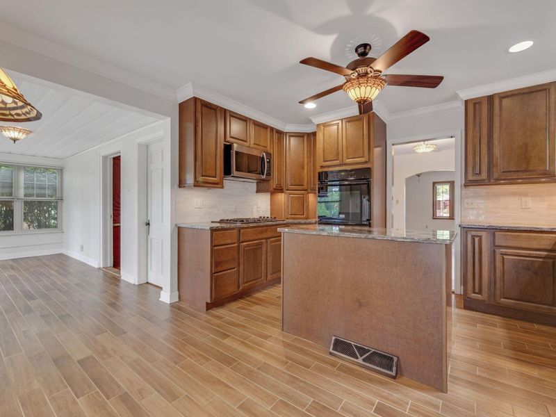 35 Brevoort Road, Columbus, OH 43214 Photo 13