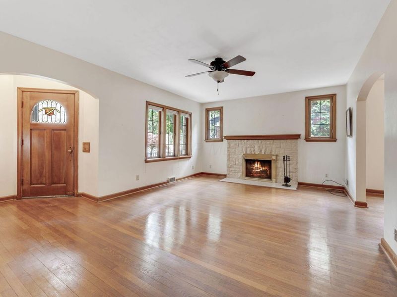 35 Brevoort Road, Columbus, OH 43214 Photo 4