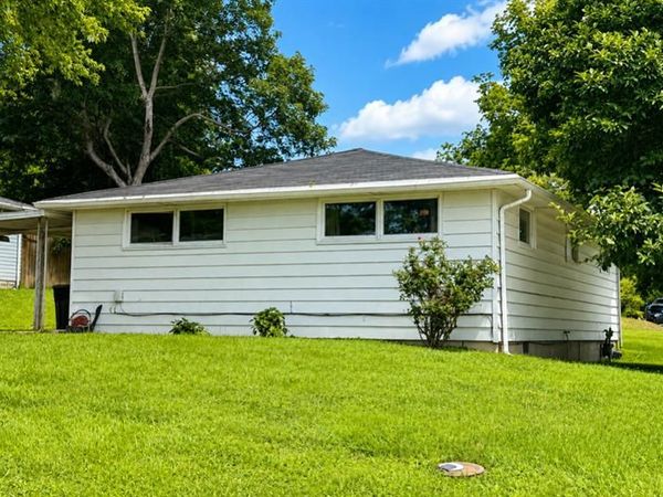 604 Oak Street, Jackson, MO 63755