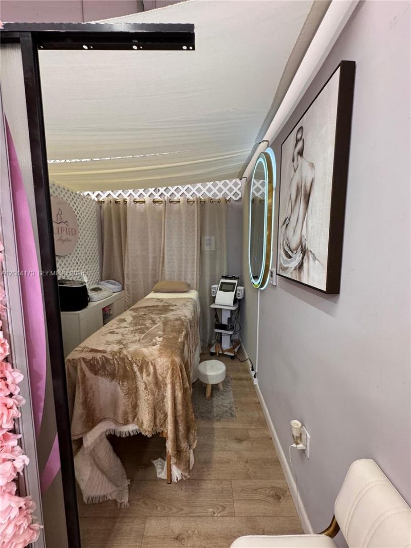 10890 NW 17th St, Unit 123, Sweetwater, FL 33172 Main Photo